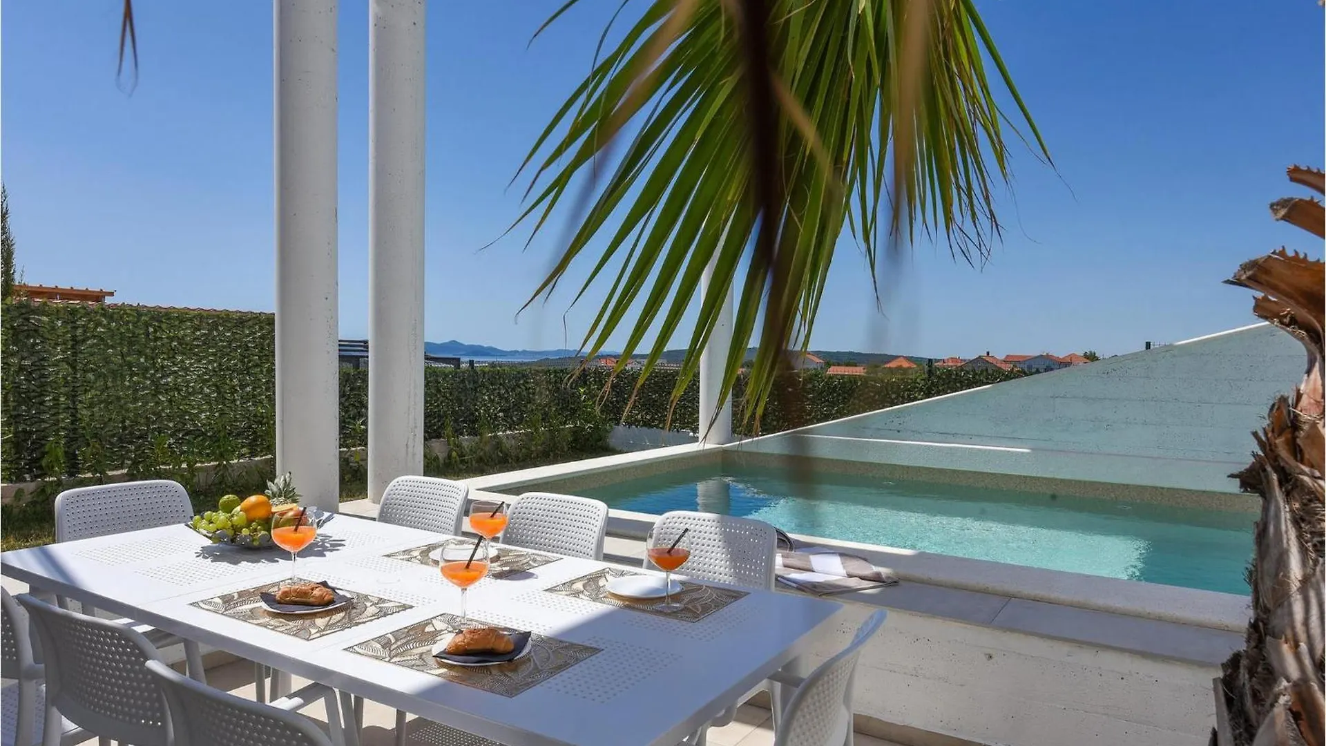 Holiday home Villa Dante Debeljak