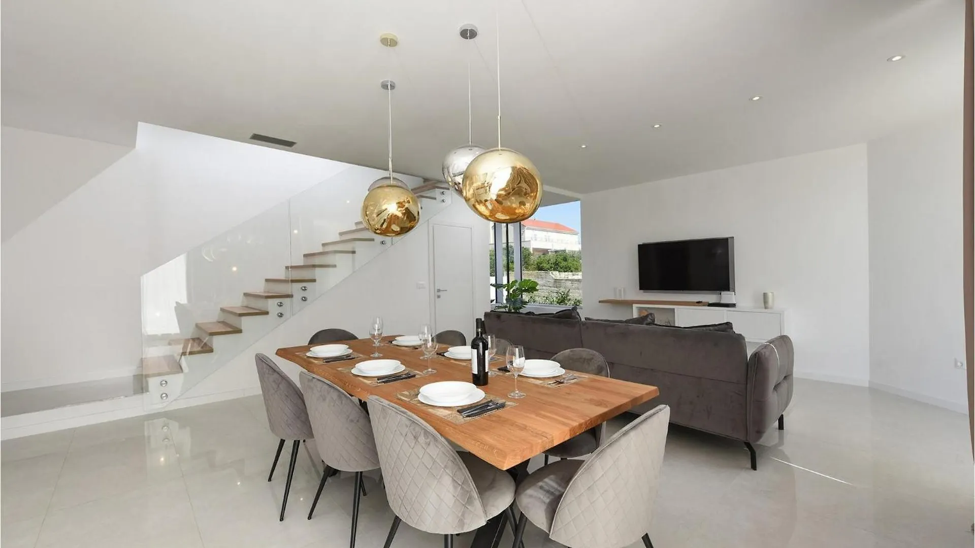 Holiday home Villa Dante Debeljak