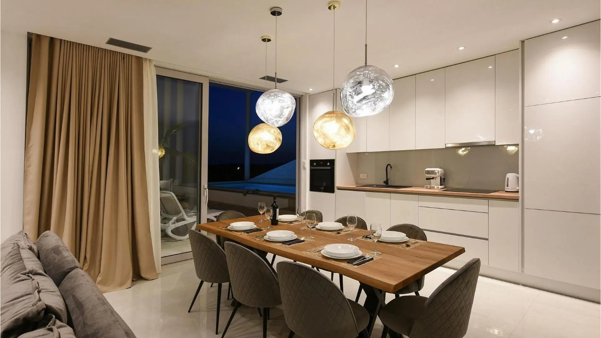 Villa Dante Debeljak Holiday home