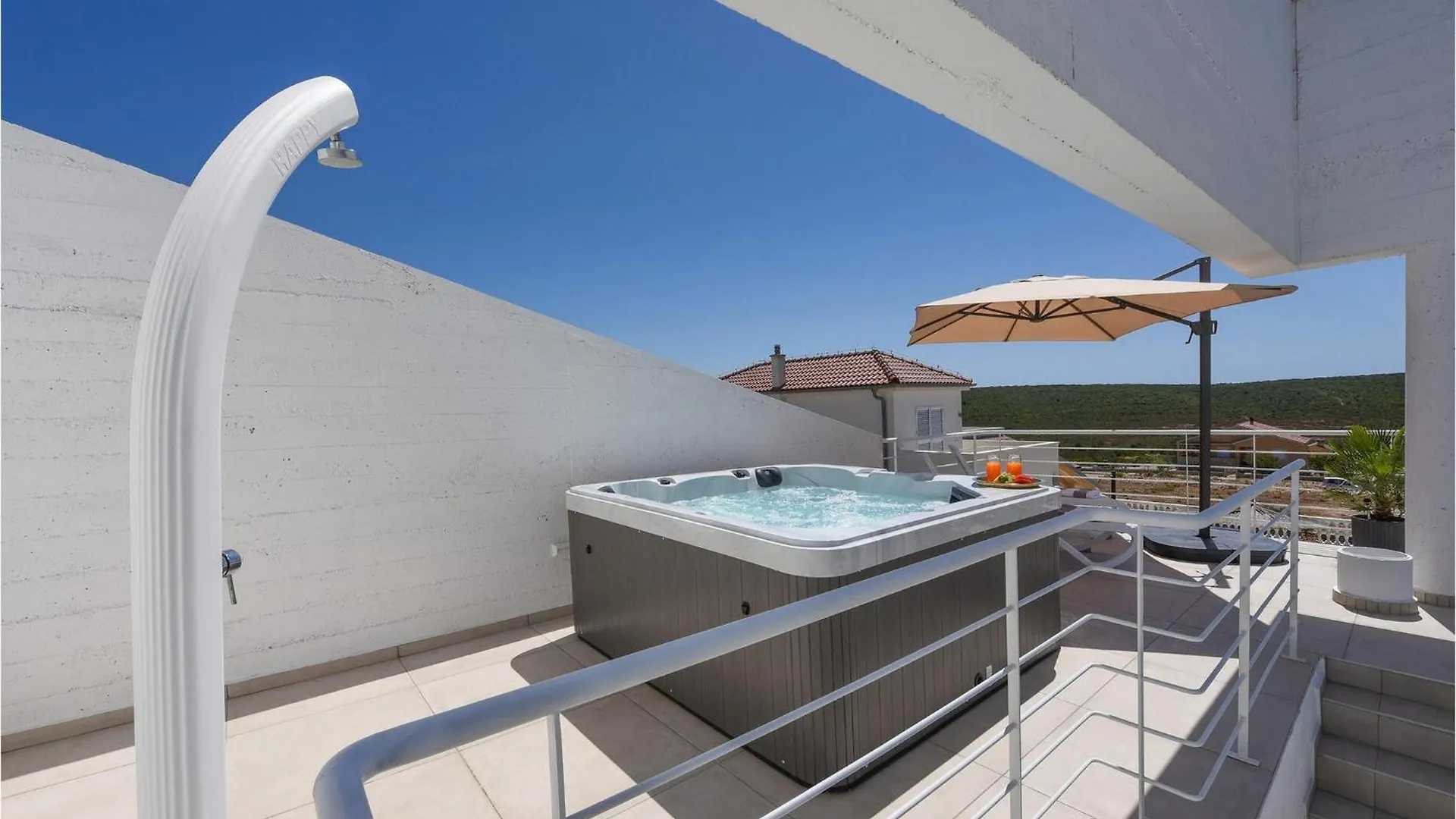 Holiday home Villa Dante Debeljak